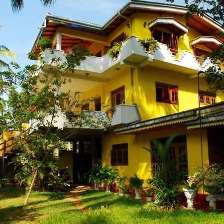 Yellowappartments Hikkaduwa Exterior photo