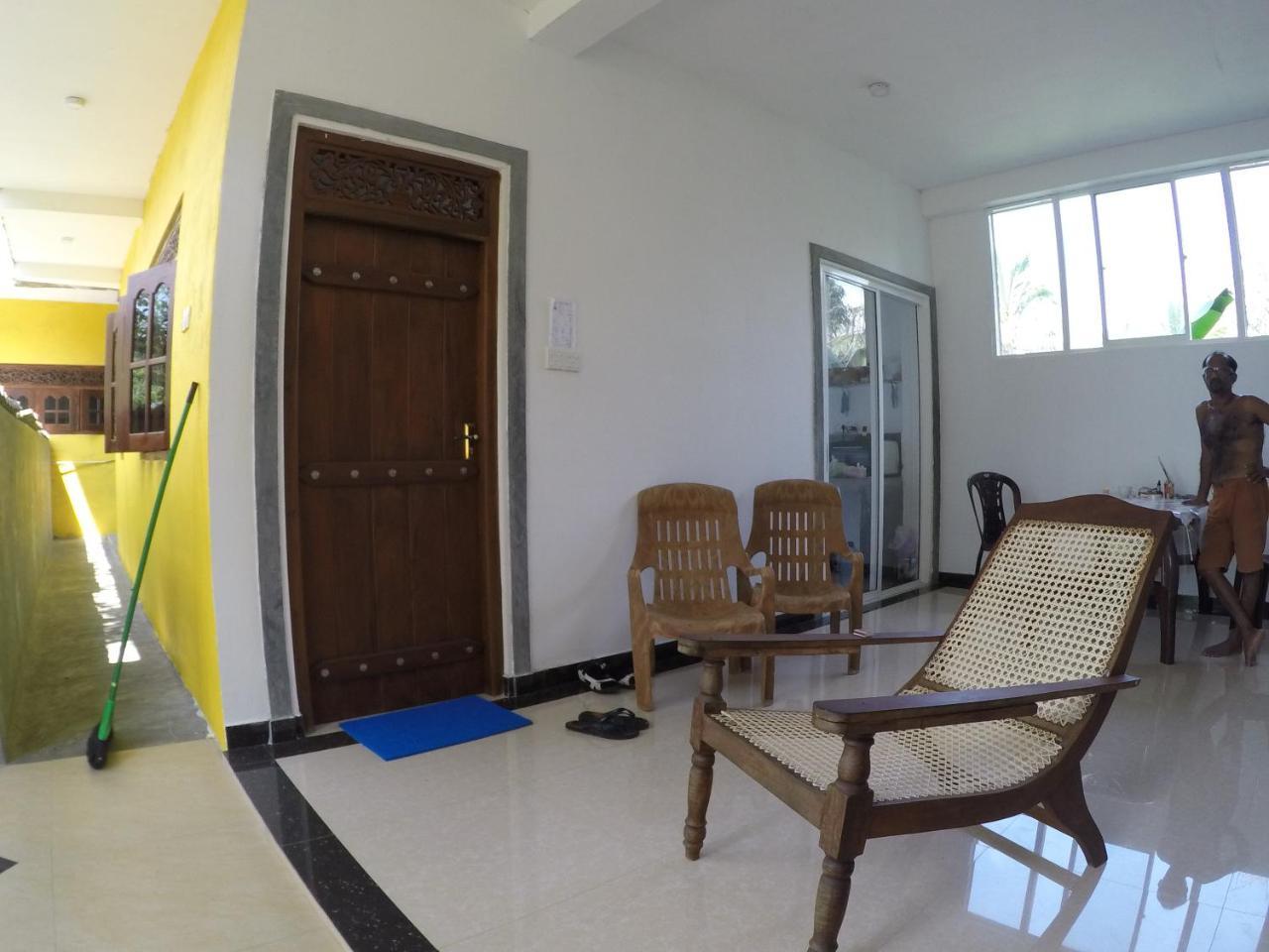 Yellowappartments Hikkaduwa Exterior photo