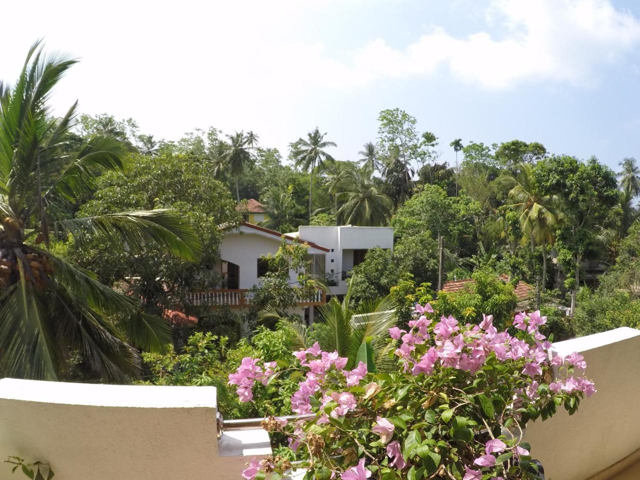 Yellowappartments Hikkaduwa Exterior photo